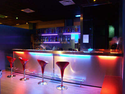 Il bar dell'''Illumined'' di Milano.