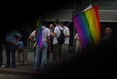 Partecipanti al Pride di Milano, 2005. Foto G. Dall'Orto.