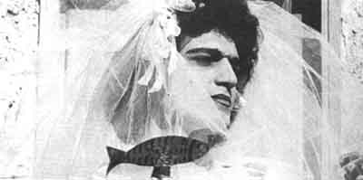 Femminiello napoletano. Foto di Jean-Noel Schifano da ''Masques'' n. 18, été 1983