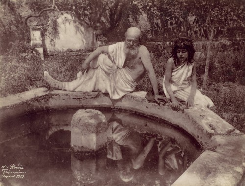 Foto n. 37 di Wilhelm von Gloeden, "Socrate e Alcibiade"