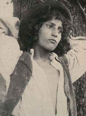 Wilhelm von Plueschow, Adolesente in costume ciociaro