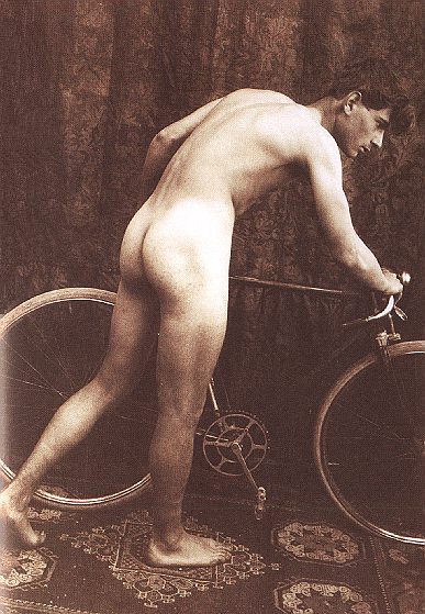 Wilhelm von Plüschow, Giovane nudo con biicletta