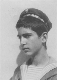 Wilhelm von Plueschow - Ritratto di ragazzo in divisa da marinaretto