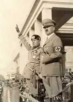 Mussolini e Hitler a Berlino nel 1937. Foto ''Istituto Luce''