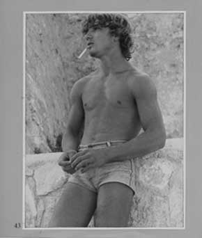 Tony Patrioli, foto da Mediterraneo, p. 43