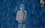 Un'immagine dal video ''Kukla''.