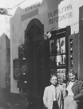 La foto da cui  tratto il dettaglio col ritratto di Buciun.