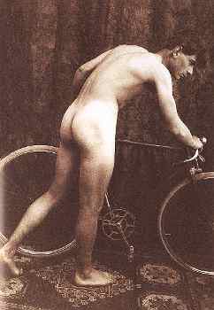 Wilhelm von Pluschow, Giovane in bicilcetta