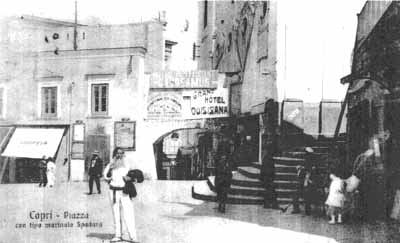 La piazzetta di Capri a inizio secolo