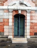 L'entrata dell'ex cinema Santa Margherita a Venezia